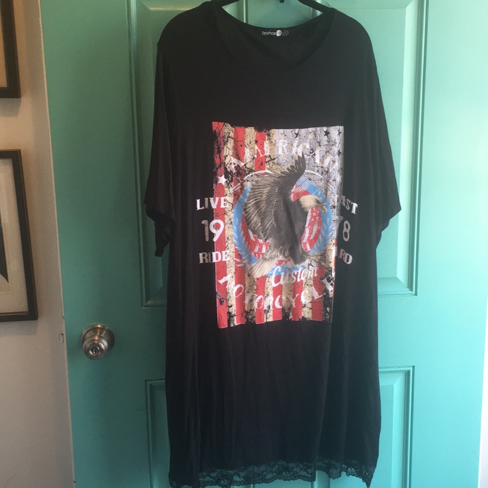 black graphic t-shirt dress